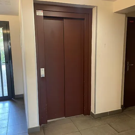 Apartament Larminat Bordeaux